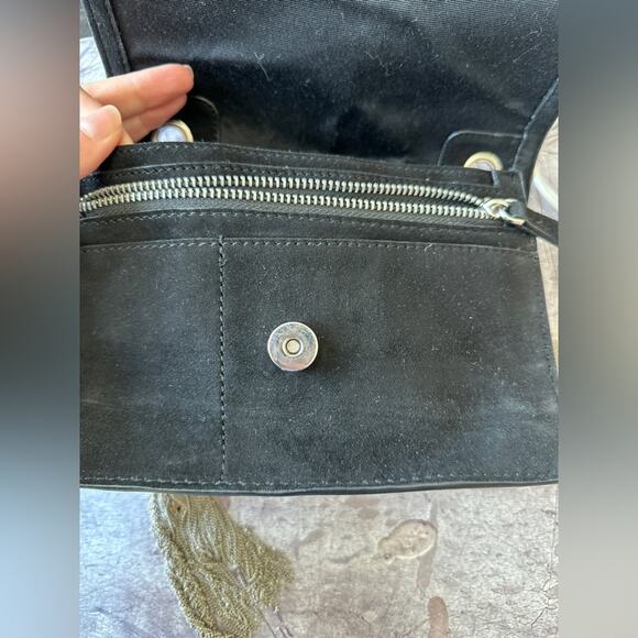 Zara black suede crossbody bag. With chain details, and tassel chain - Picture 6 of 11